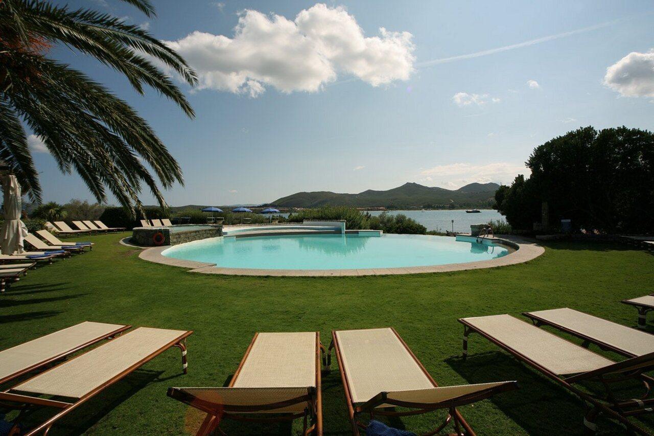 Hotel Palumbalza Porto Rotondo Bagian luar foto
